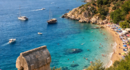 Akdeniz’de Deniz Tatili Rehberi